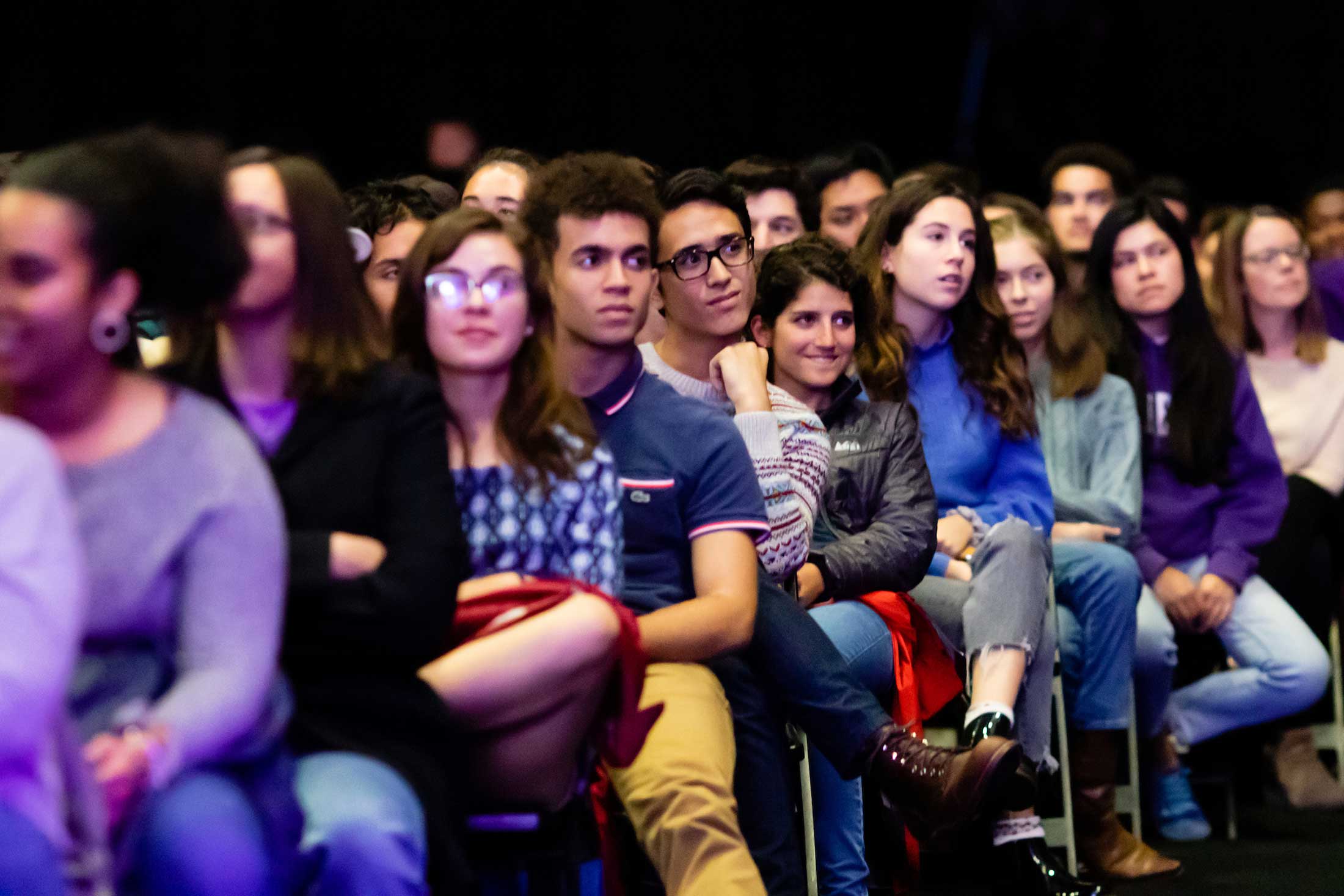 audience members listening attentively to Justice Ginsburg