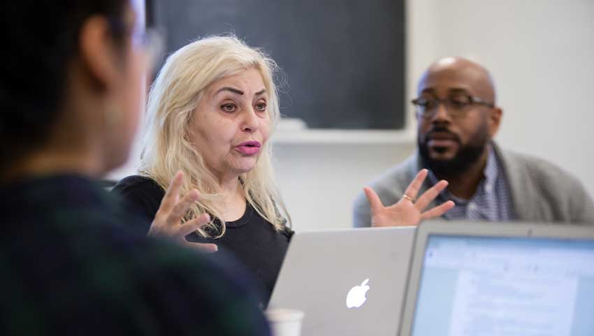 Actress and playwright Penny Arcade speaking to students in Khary Polk’s “Queer Theory and Practice” seminar