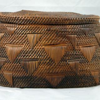 Congolese basket with lid made by the Kongo people, Democratic Republic of the Congo (Zaire).