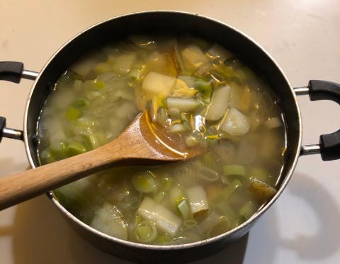 Potato-Leek soup (Parmentier), just finished but unblended